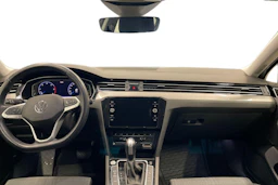 Sininen Volkswagen PASSAT 2021 kuva 9.