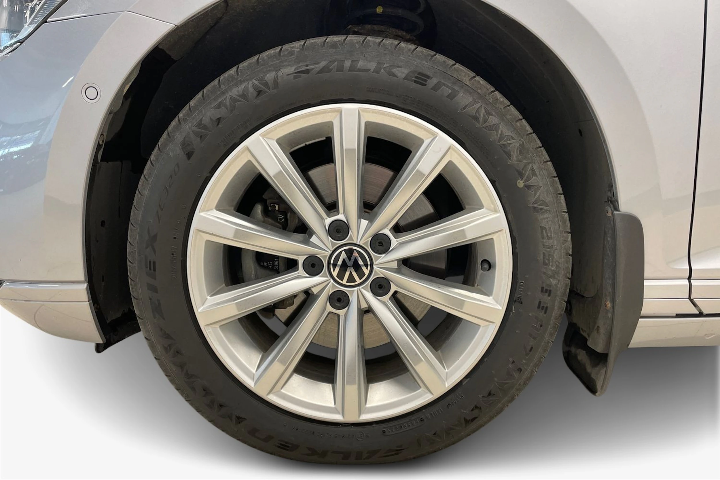 Sininen Volkswagen PASSAT 2021 kuva 12.