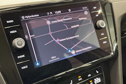 Sininen Volkswagen PASSAT 2021 kuva 18.