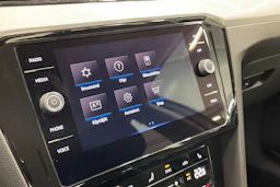 Sininen Volkswagen PASSAT 2021 kuva 22.
