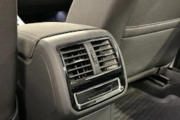 Sininen Volkswagen PASSAT 2021 kuva 25.