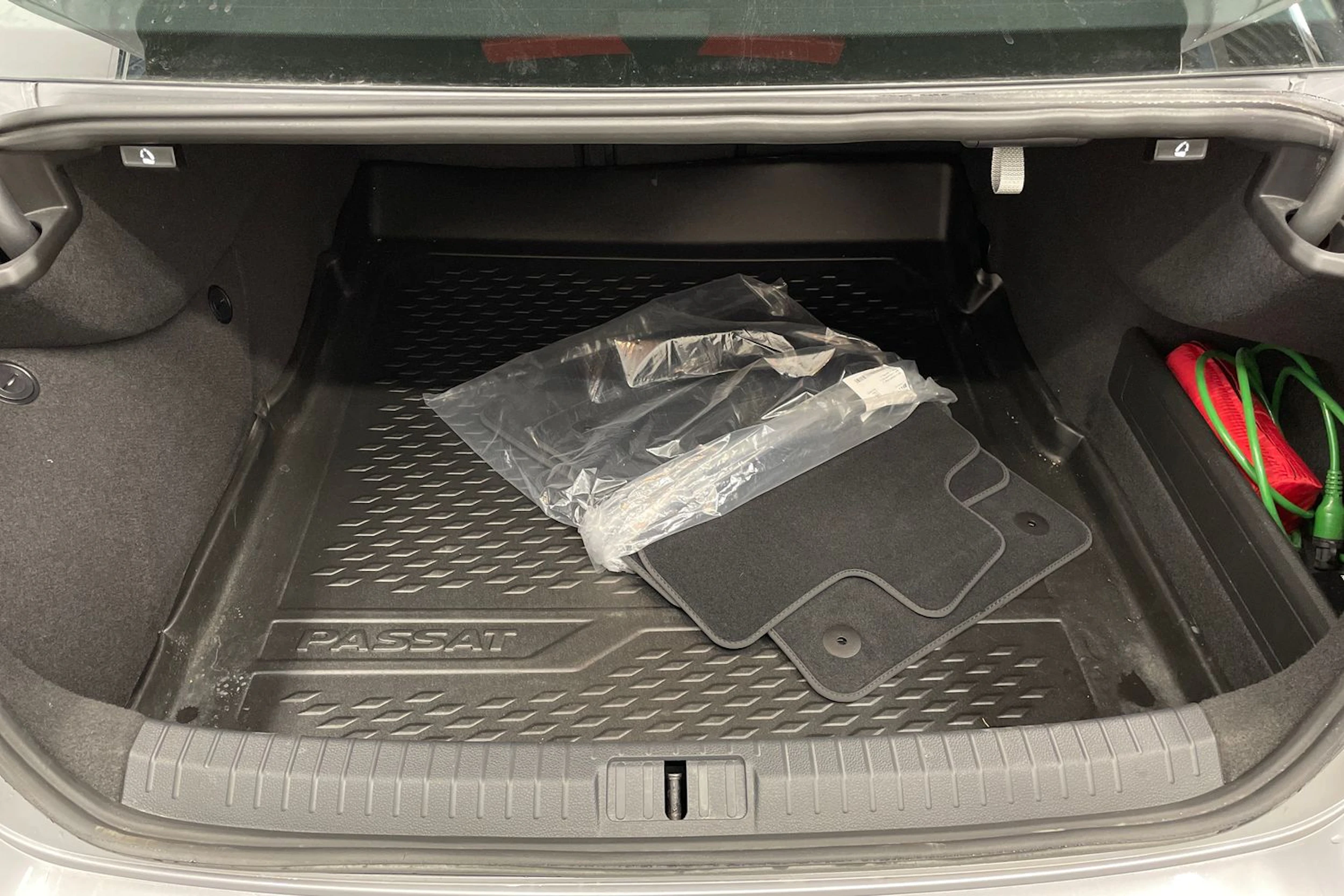 Sininen Volkswagen PASSAT 2021 kuva 26.