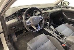 valkoinen Volkswagen Passat 2021 kuva 7.