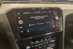 valkoinen Volkswagen Passat 2021 kuva 20.