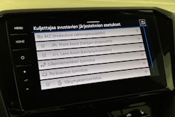 valkoinen Volkswagen Passat 2021 kuva 22.