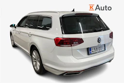 Valkoinen Volkswagen PASSAT 2021 kuva 2.