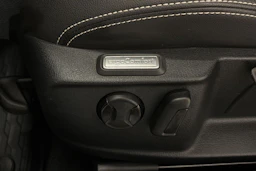 Valkoinen Volkswagen PASSAT 2021 kuva 12.
