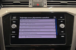 Valkoinen Volkswagen PASSAT 2021 kuva 20.