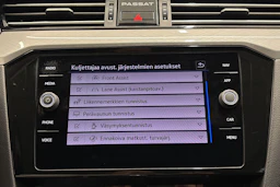 Valkoinen Volkswagen PASSAT 2021 kuva 21.
