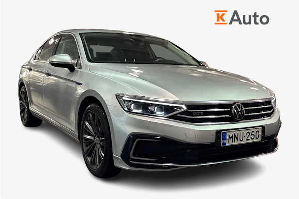 Volkswagen Passat Sedan GTE Premium Plug-In Hybrid 160 kW DSG-automaatti