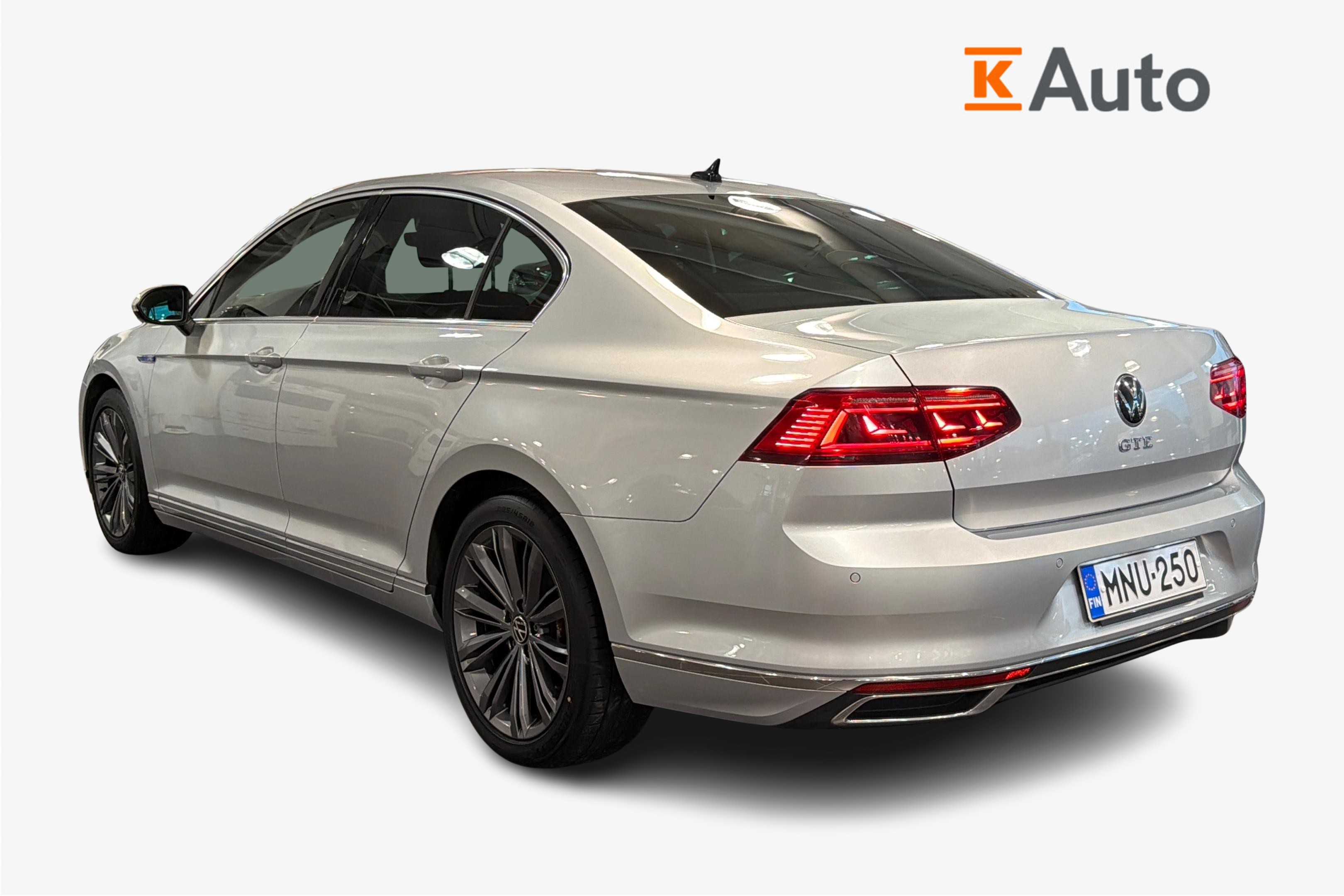 Volkswagen Passat 2021, kuva 2/3