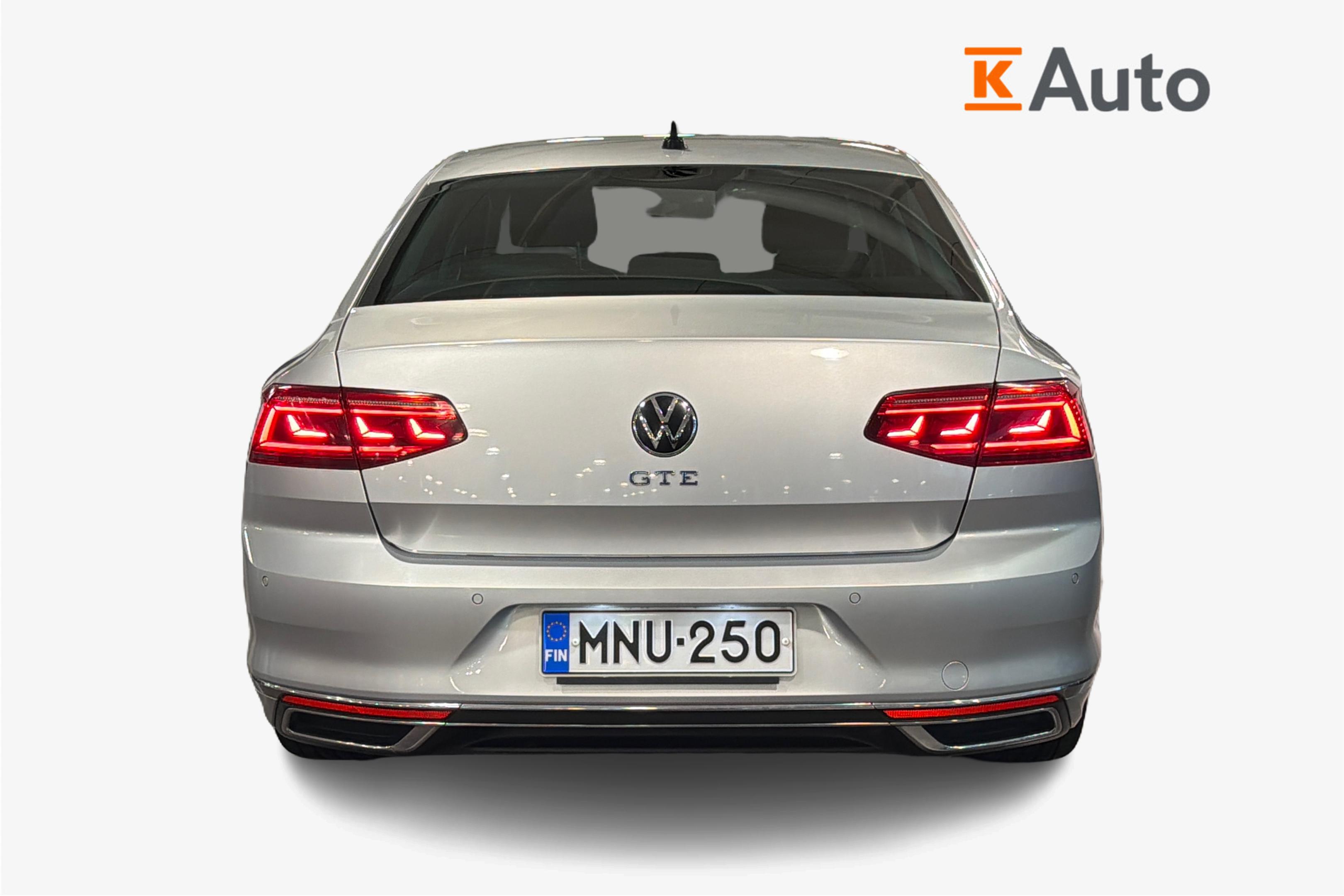 Volkswagen Passat 2021, kuva 3/3