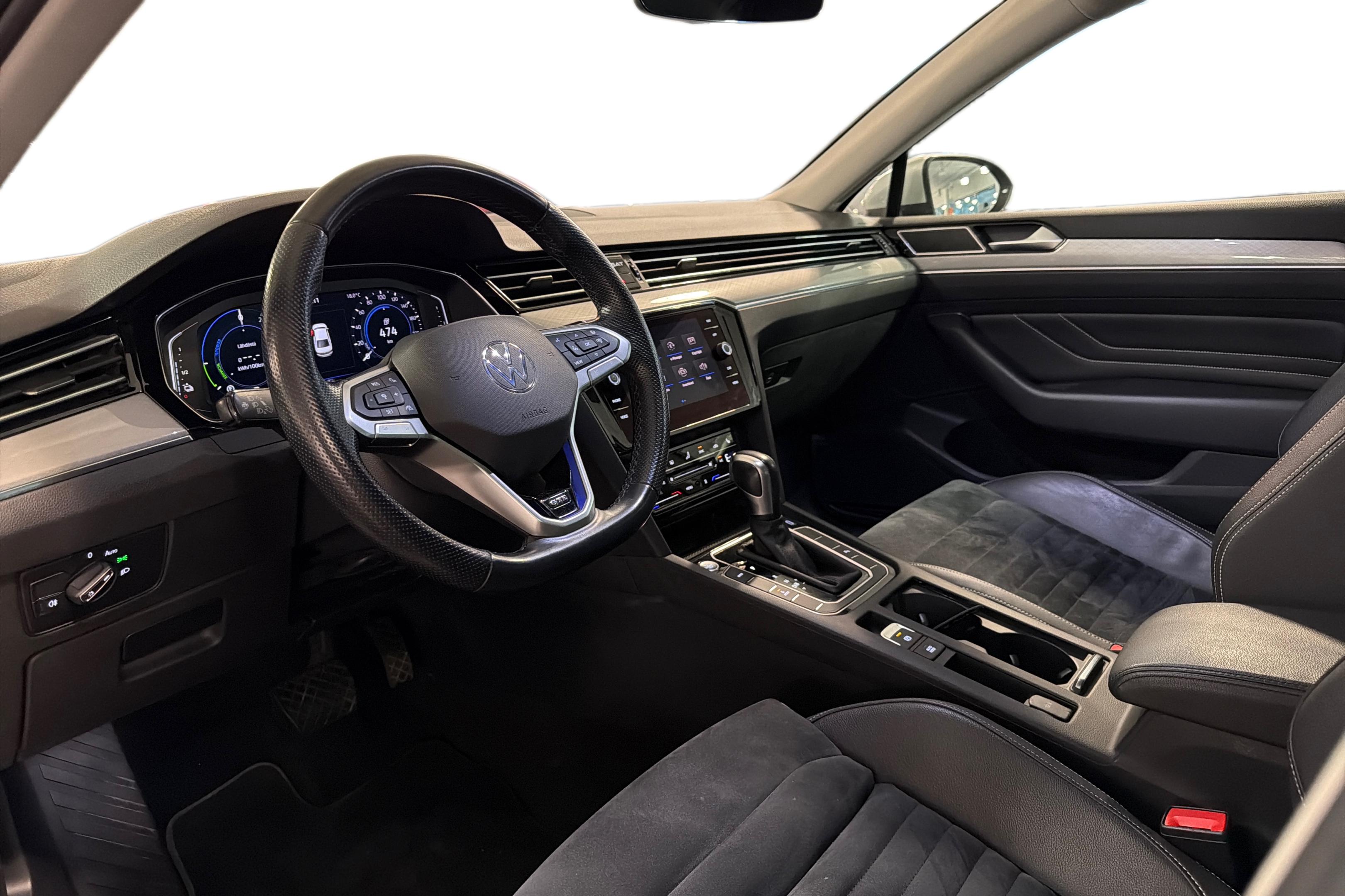 Volkswagen Passat 2021, bild 6/31