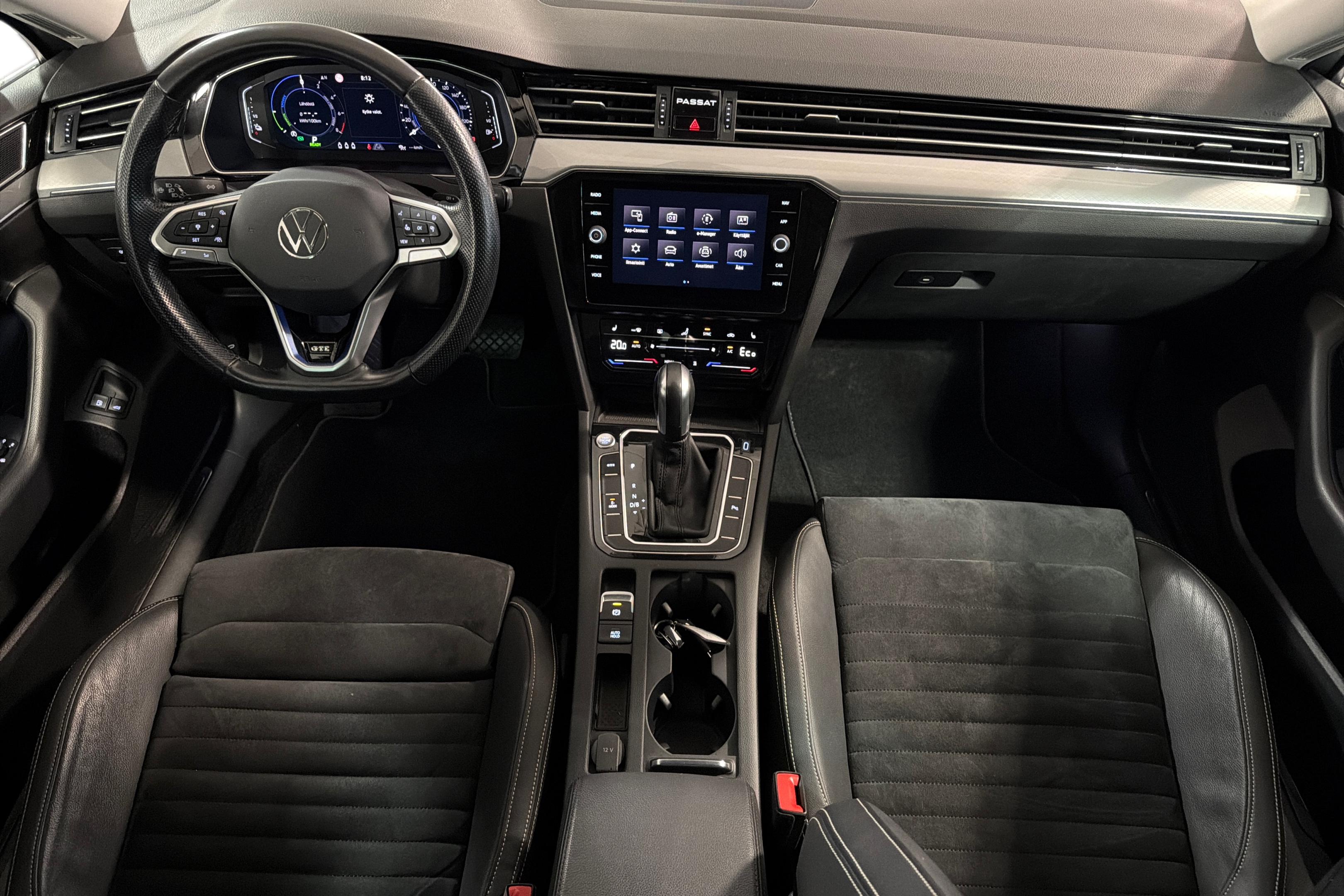 Volkswagen Passat 2021, bild 7/31