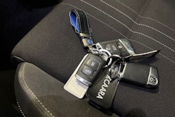 harmaa Volkswagen Passat 2021 kuva 16.