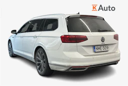 valkoinen Volkswagen Passat 2021 kuva 2.