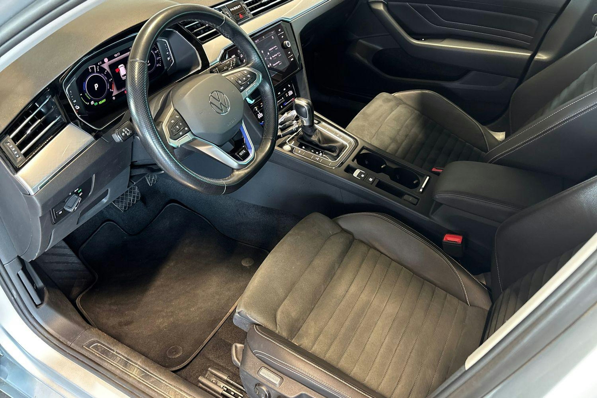 Hopea Volkswagen PASSAT 2021 kuva 7.
