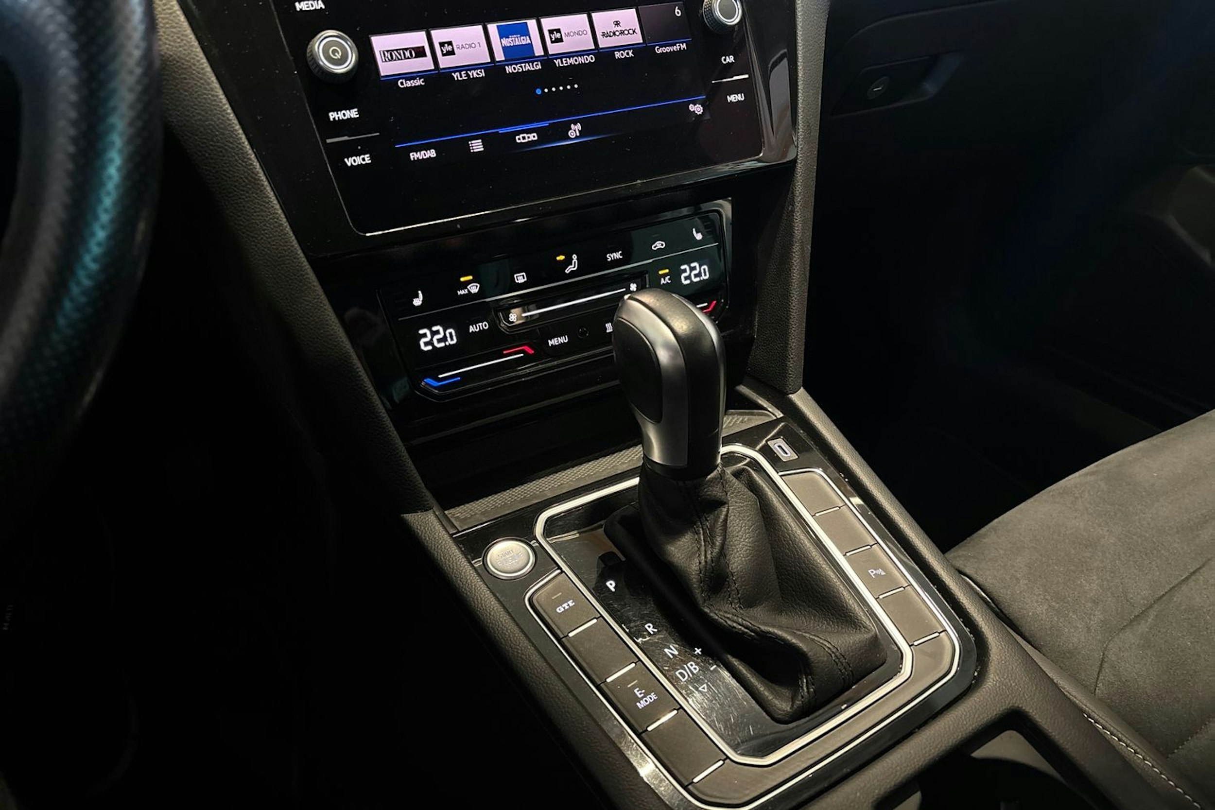 Hopea Volkswagen PASSAT 2021 kuva 22.