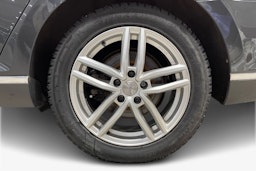 harmaa Volkswagen Passat 2021 kuva 11.