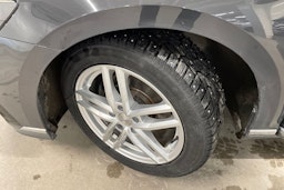 harmaa Volkswagen Passat 2021 kuva 13.