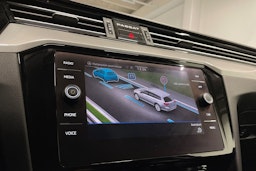 harmaa Volkswagen Passat 2021 kuva 19.