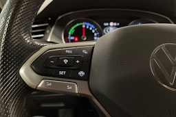 harmaa Volkswagen Passat 2021 kuva 23.