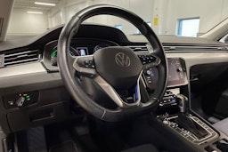 harmaa Volkswagen Passat 2021 kuva 27.
