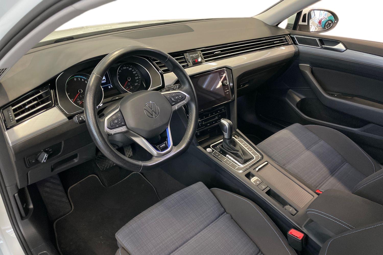 Volkswagen Passat 2021, kuva 6/25