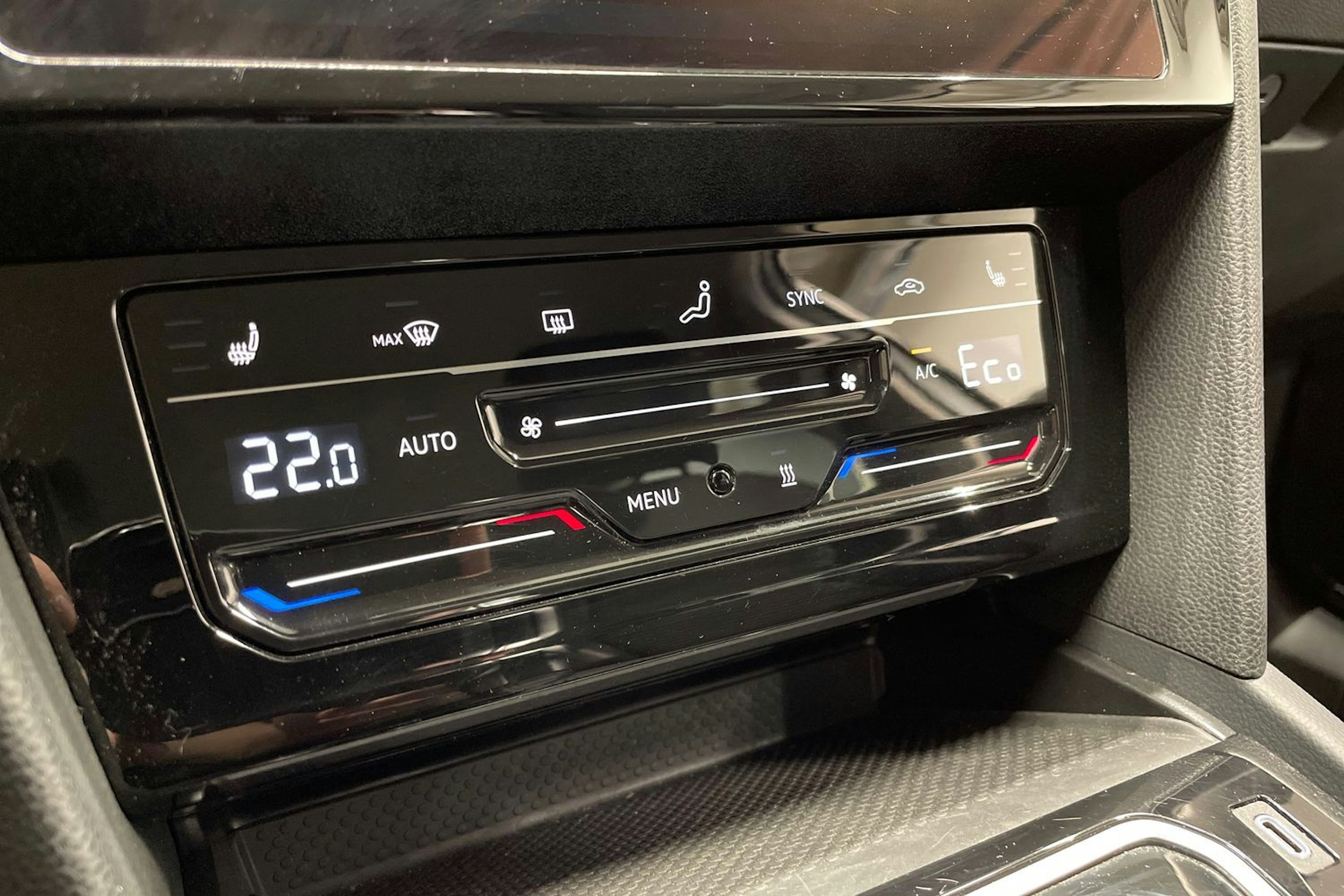 hopea Volkswagen Passat 2021 kuva 21.