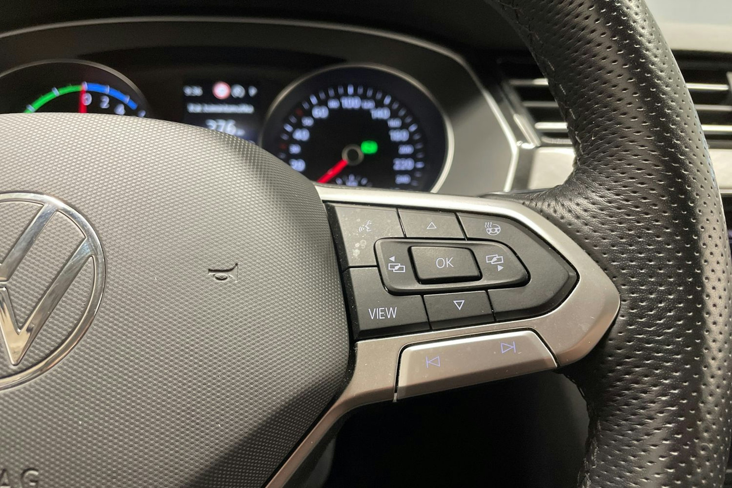 hopea Volkswagen Passat 2021 kuva 28.