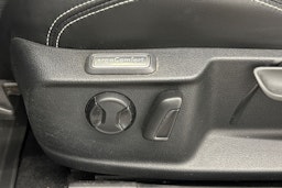 hopea Volkswagen Passat 2021 kuva 14.