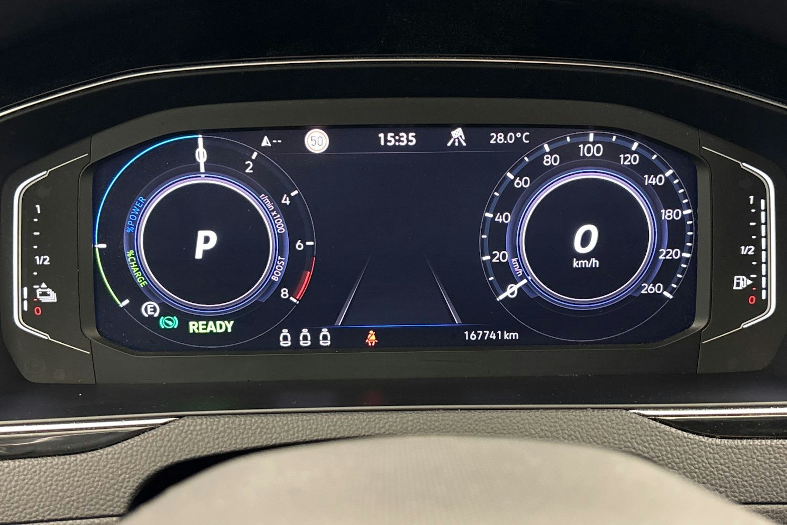 hopea Volkswagen Passat 2021 kuva 18.
