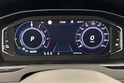 hopea Volkswagen Passat 2021 kuva 18.