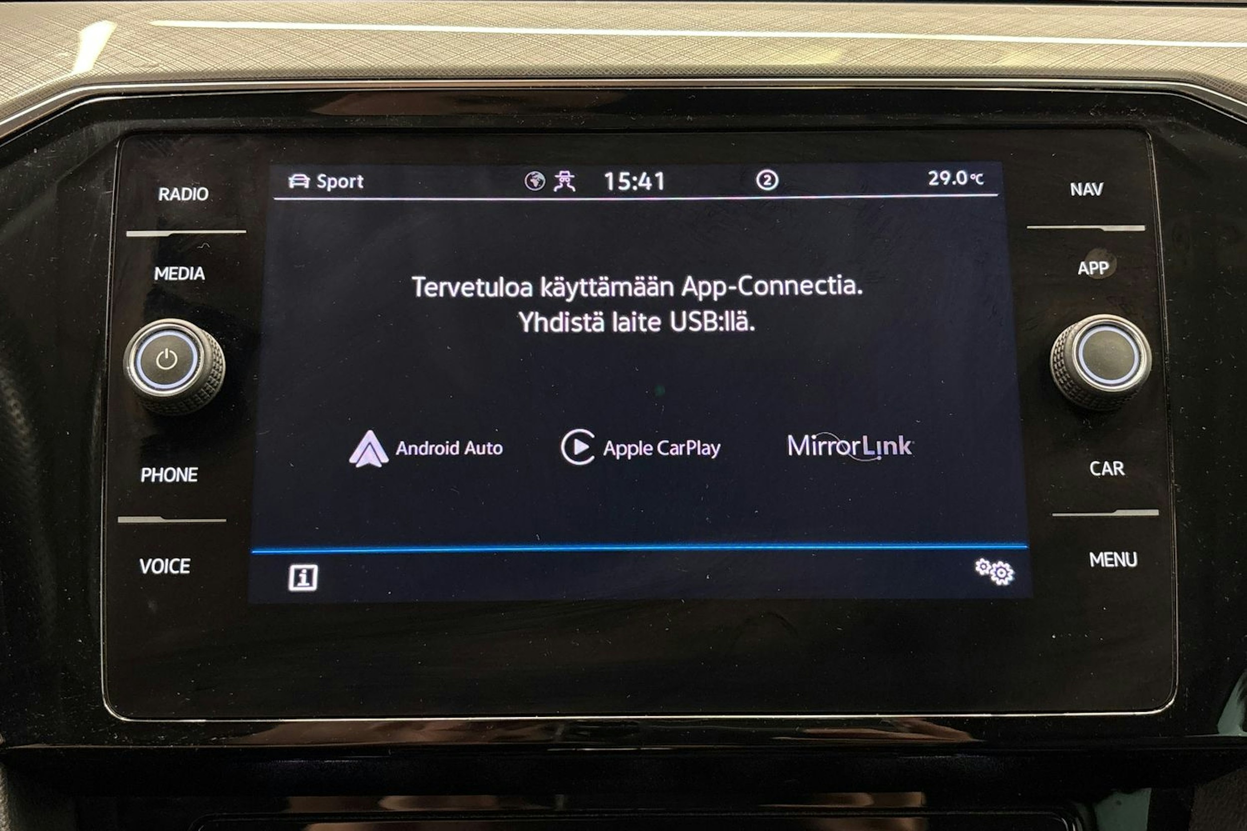 hopea Volkswagen Passat 2021 kuva 19.