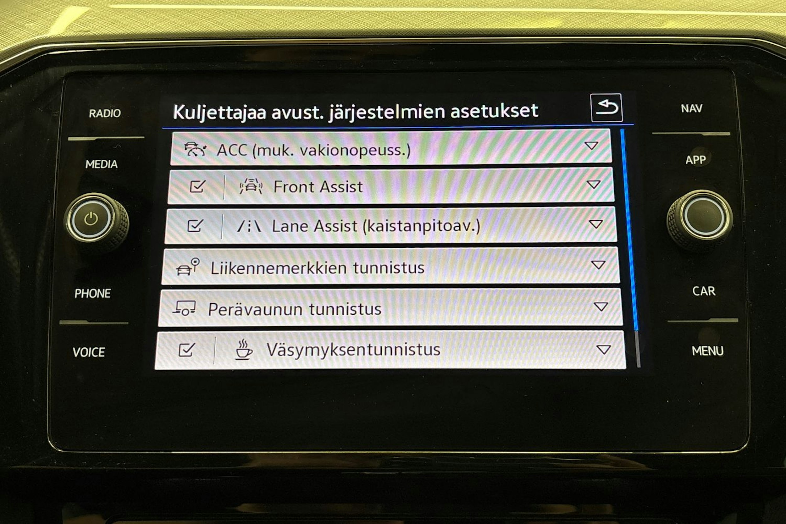 hopea Volkswagen Passat 2021 kuva 21.