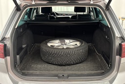 hopea Volkswagen Passat 2021 kuva 24.