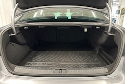 hopea Volkswagen Passat 2021 kuva 14.