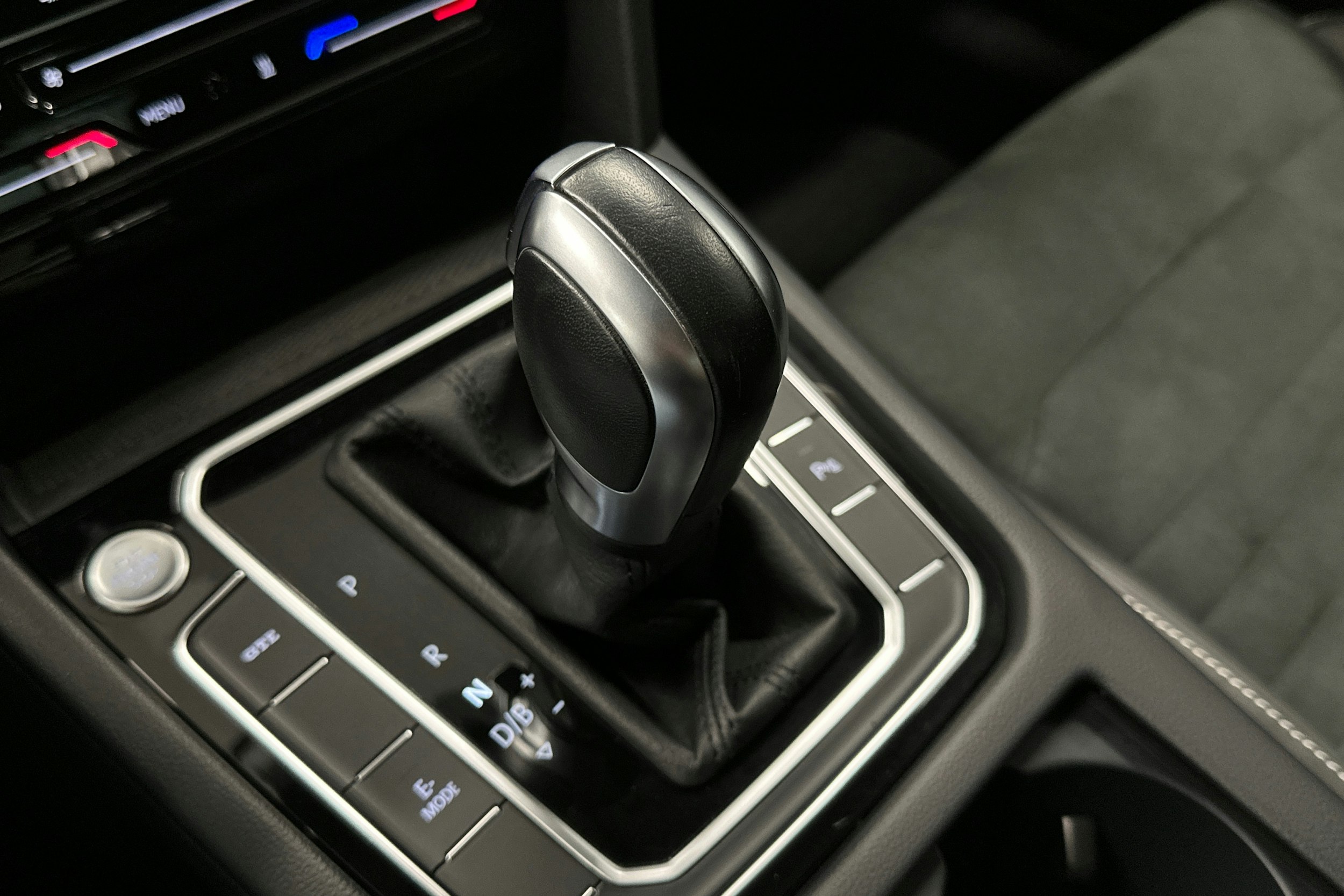 hopea Volkswagen Passat 2021 kuva 26.