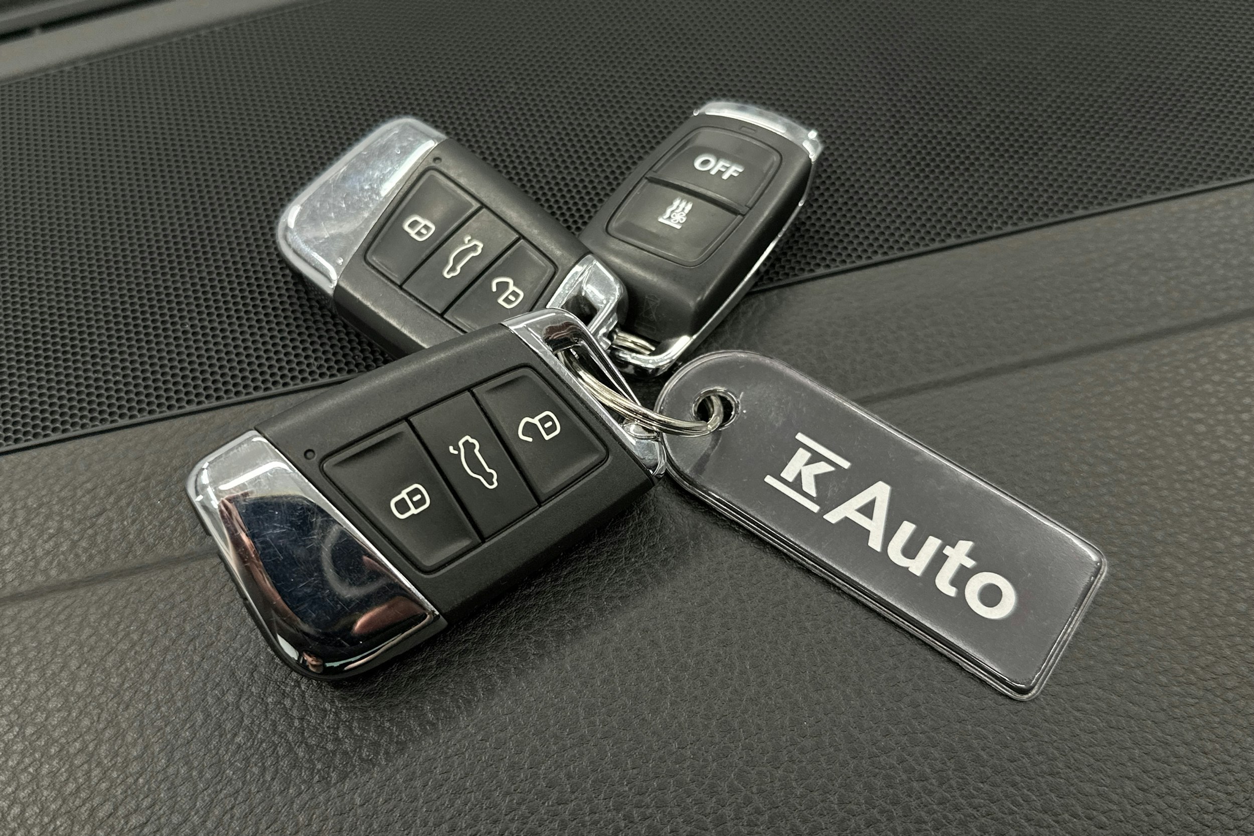 hopea Volkswagen Passat 2021 kuva 28.