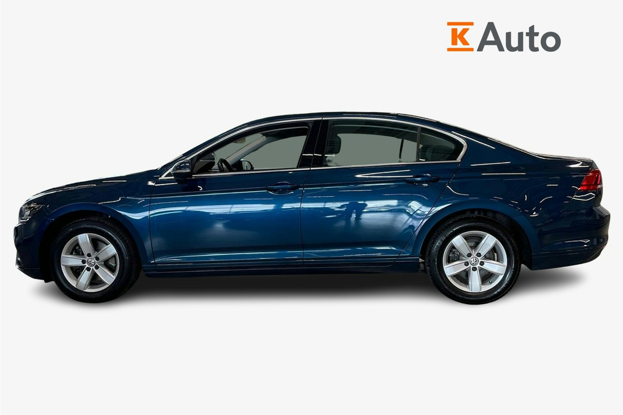 met. sininen Volkswagen Passat 2021 kuva 6.