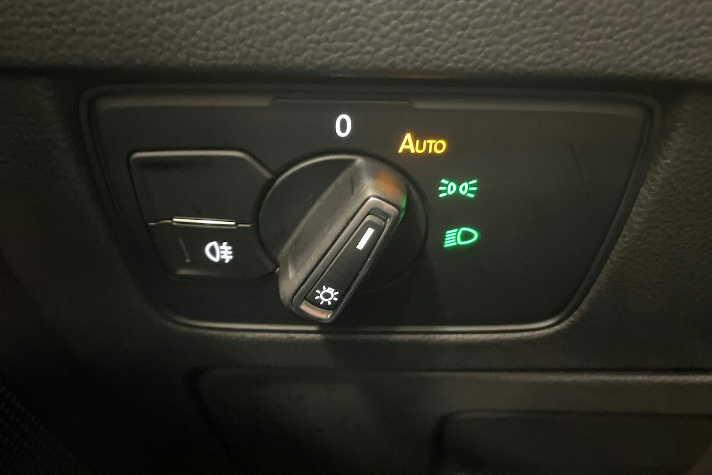 met. sininen Volkswagen Passat 2021 kuva 20.