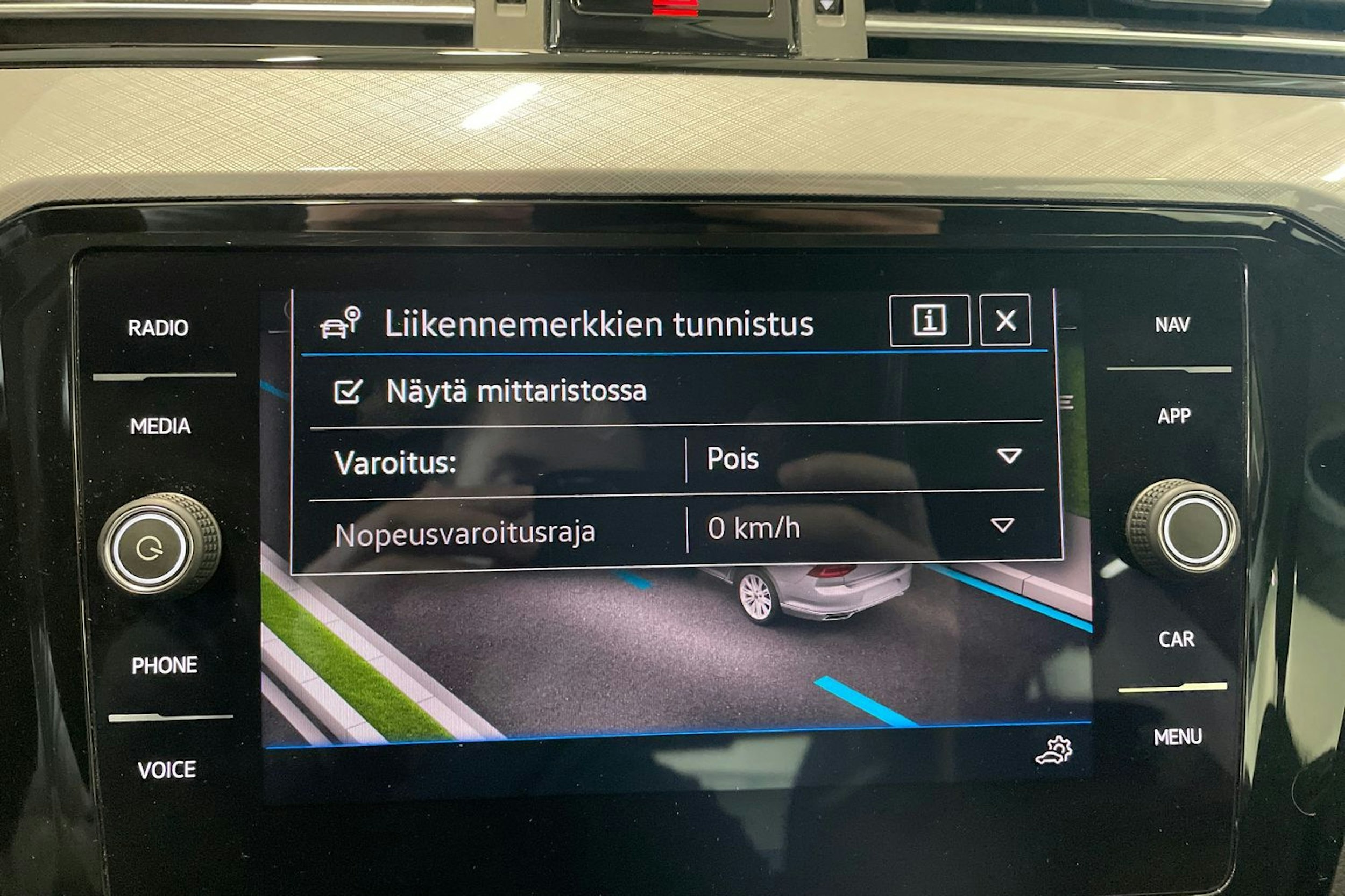 met. sininen Volkswagen Passat 2021 kuva 30.