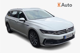 valkoinen Volkswagen Passat 2021 kuva 1.