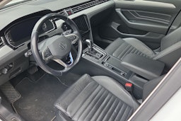 valkoinen Volkswagen Passat 2021 kuva 3.