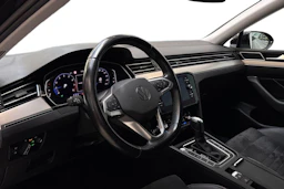Musta Volkswagen PASSAT 2021 kuva 6.