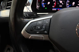Musta Volkswagen PASSAT 2021 kuva 16.