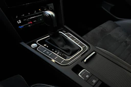 Musta Volkswagen PASSAT 2021 kuva 19.