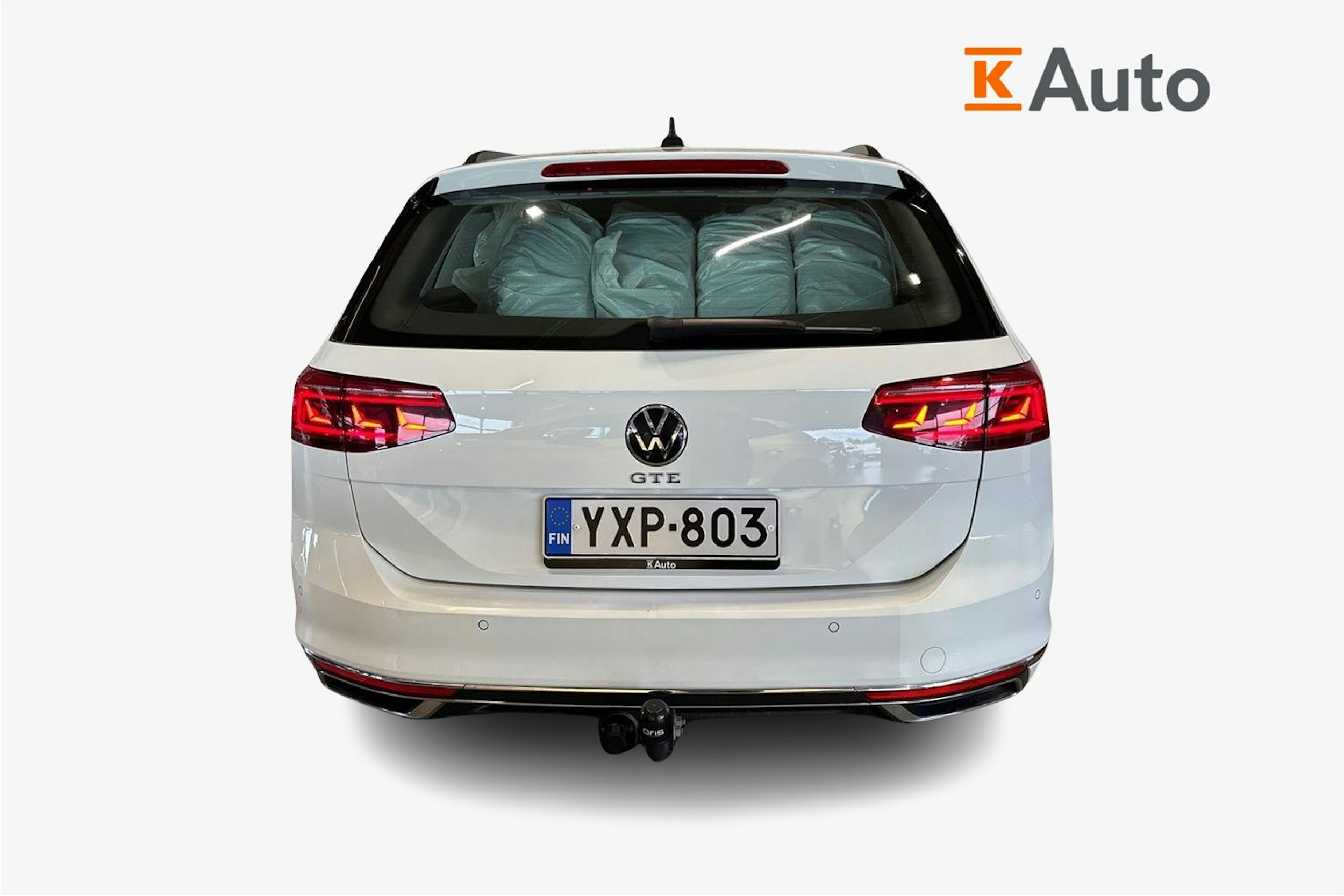 Valkoinen Volkswagen PASSAT 2021 kuva 3.