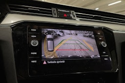 harmaa Volkswagen Passat 2021 kuva 18.