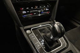 harmaa Volkswagen Passat 2021 kuva 21.